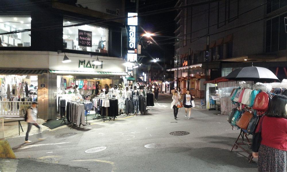 Oppa Hostel Seoul Eksteriør bilde