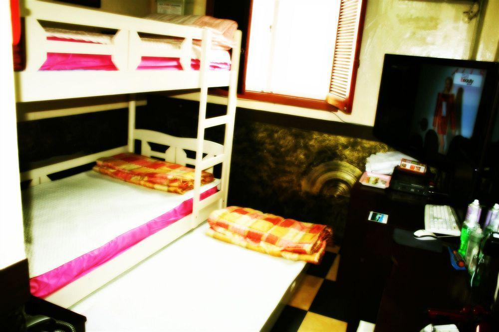 Oppa Hostel Seoul Eksteriør bilde