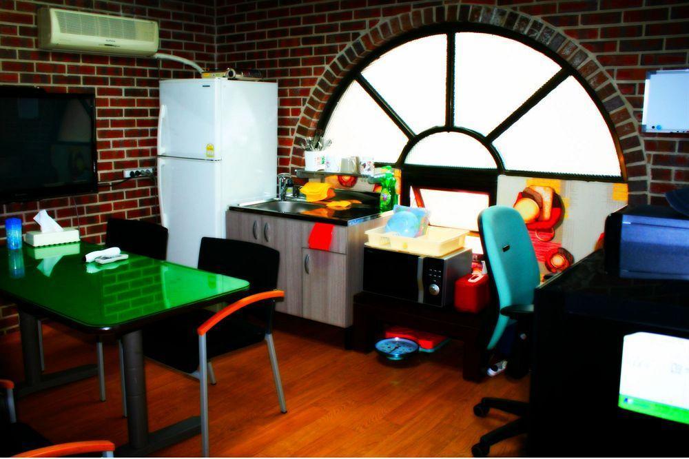 Oppa Hostel Seoul Eksteriør bilde
