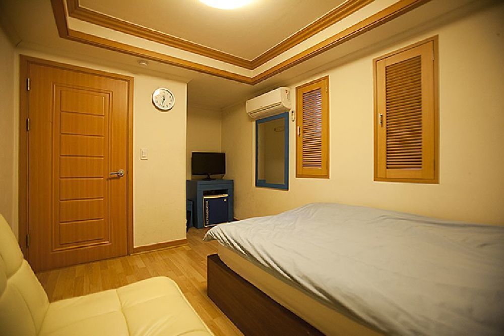 Oppa Hostel Seoul Eksteriør bilde