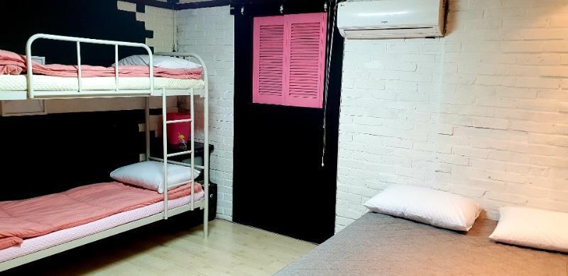 Oppa Hostel Seoul Eksteriør bilde